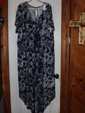 NWT Lane Bryant LIVI Blue Tie-Dye Jumpsuit size 26/28 SUPER FUN! CUTE!!